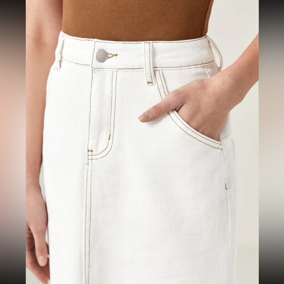 White midi denim jean skirt with slit front - Picture 4 of 9